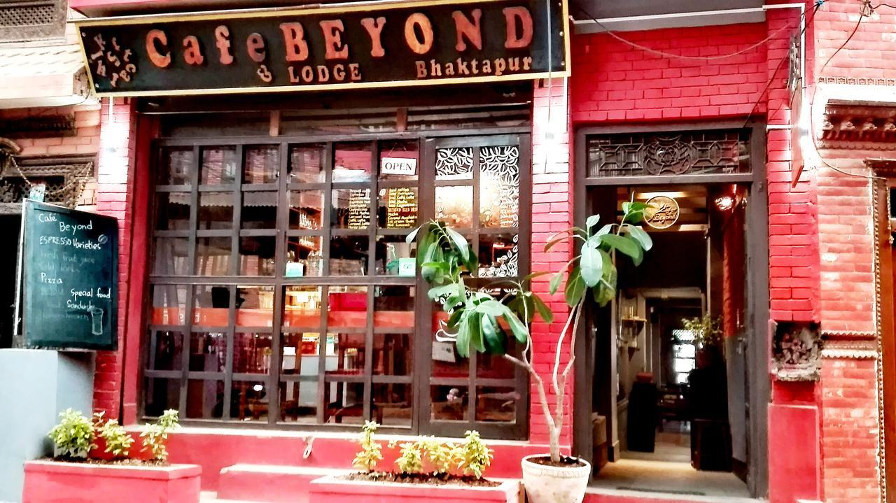 Cafe Beyond And Guest House Μπακταπούρ Εξωτερικό φωτογραφία